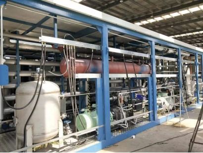 康普萊斯世界最大單螺桿壓縮機驚艷亮相上?；ぱb備展，為日用化工專用設備注入新動力